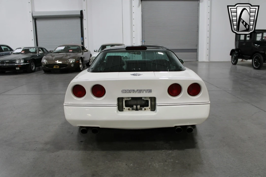 1988 Chevrolet Corvette C4 - Image 5 of 12