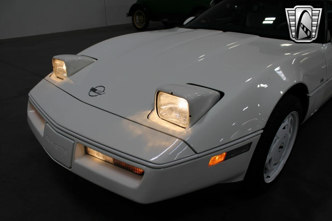 1988 Chevrolet Corvette C4 - Image 17 of 21
