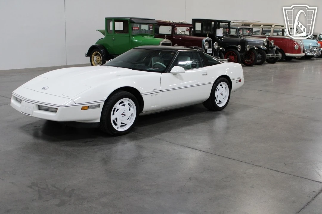 1988 Chevrolet Corvette C4 - Image 4 of 12