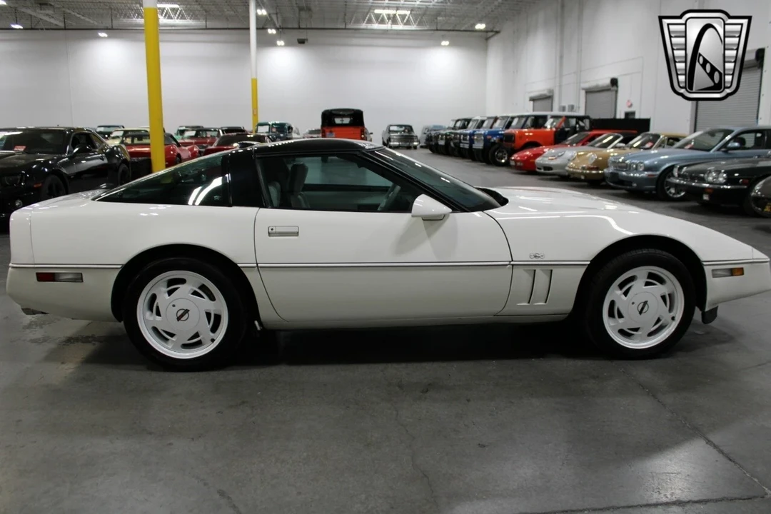 1988 Chevrolet Corvette C4 - Image 7 of 12