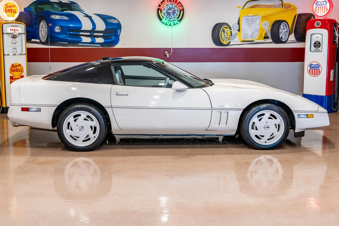 1988 Chevrolet Corvette C4 - Image 3 of 31
