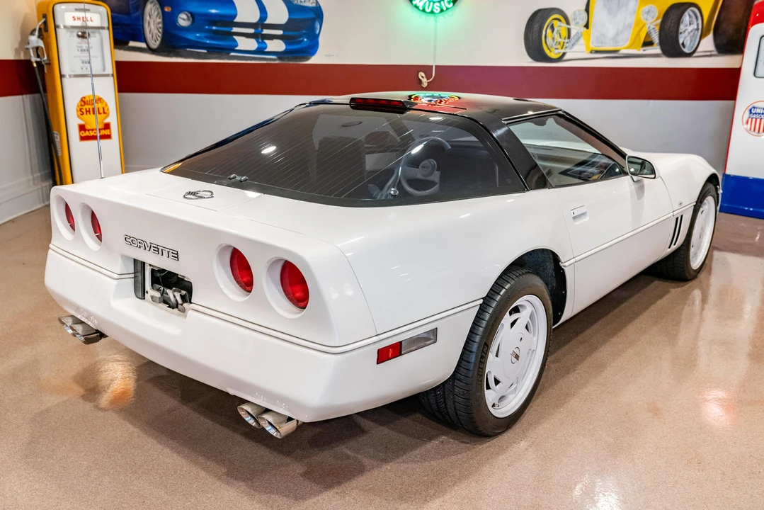 1988 Chevrolet Corvette C4 - Image 13 of 31