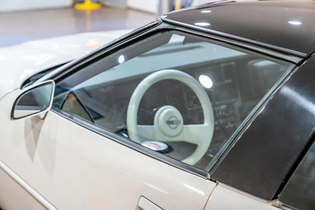 1988 Chevrolet Corvette C4 - Image 27 of 31