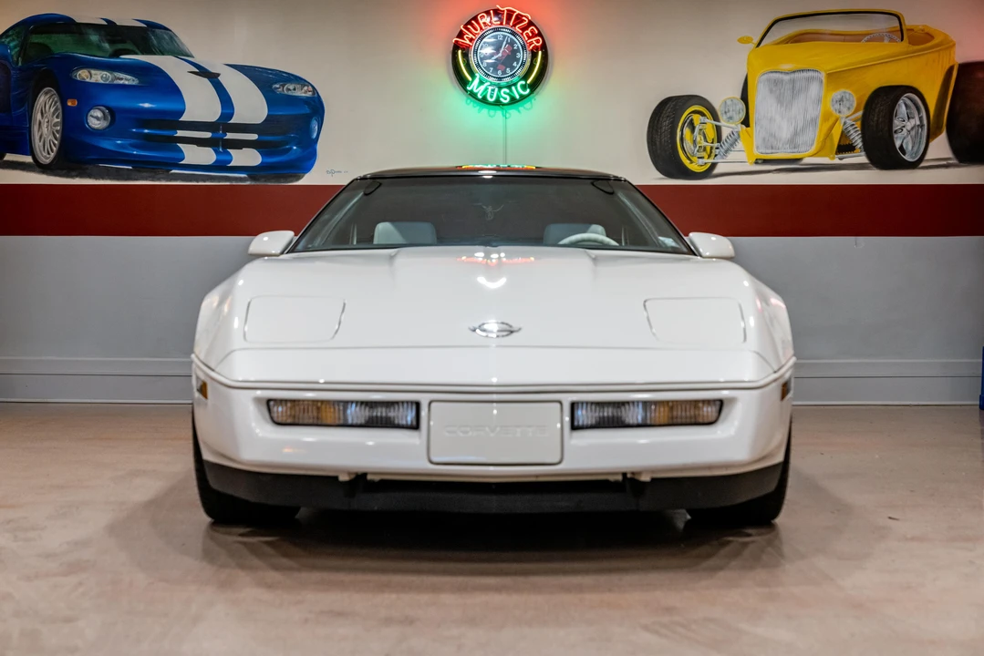 1988 Chevrolet Corvette C4 - Image 6 of 31