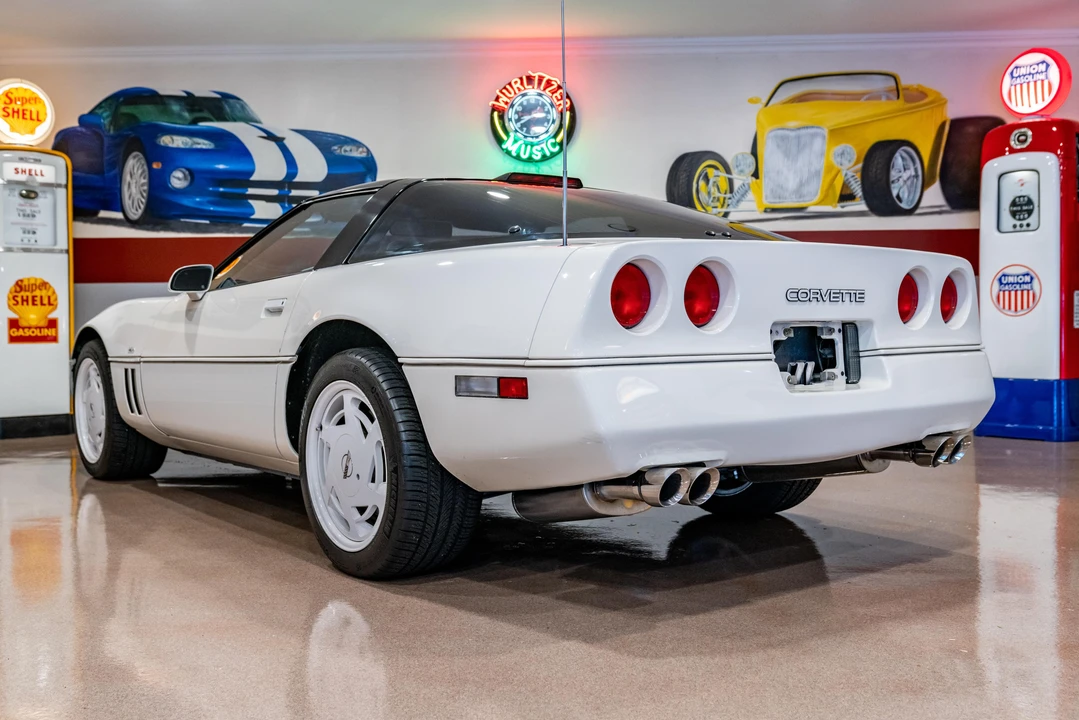 1988 Chevrolet Corvette C4 - Image 10 of 31