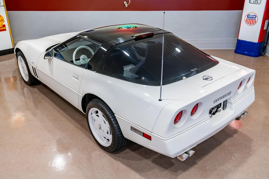 1988 Chevrolet Corvette C4 - Image 11 of 31