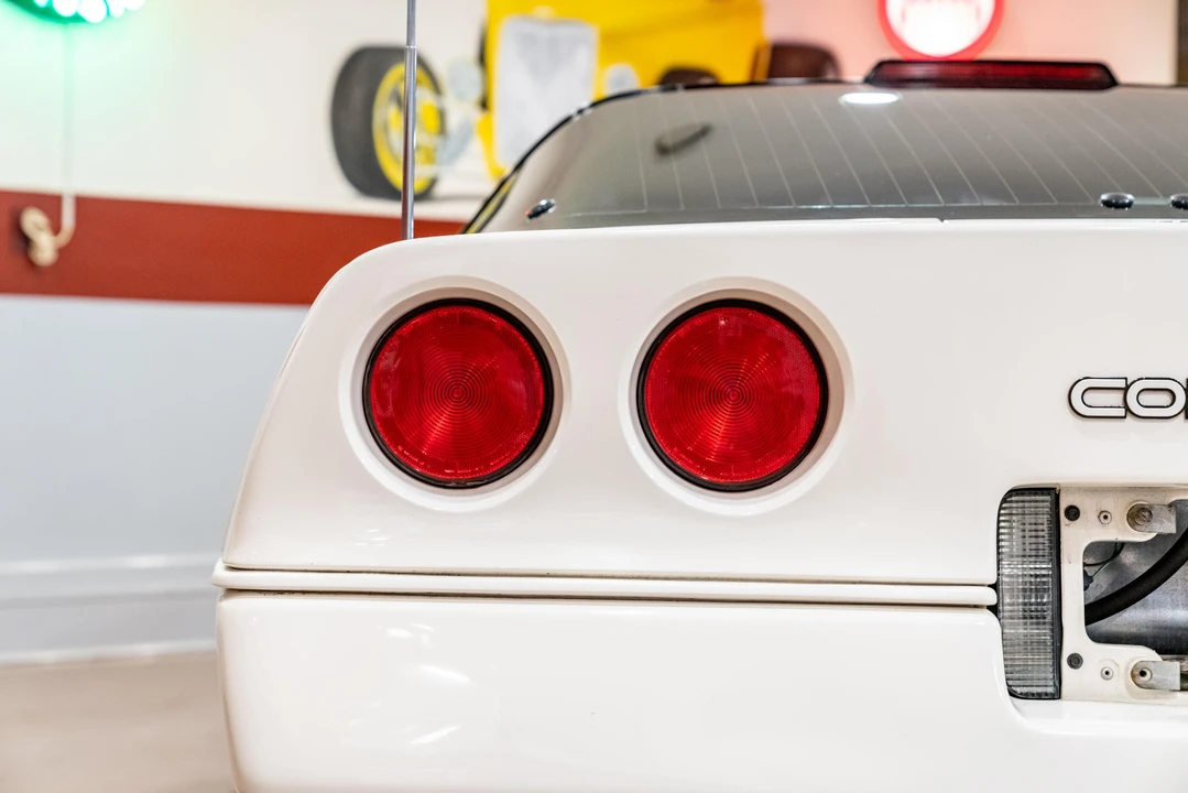 1988 Chevrolet Corvette C4 - Image 31 of 31