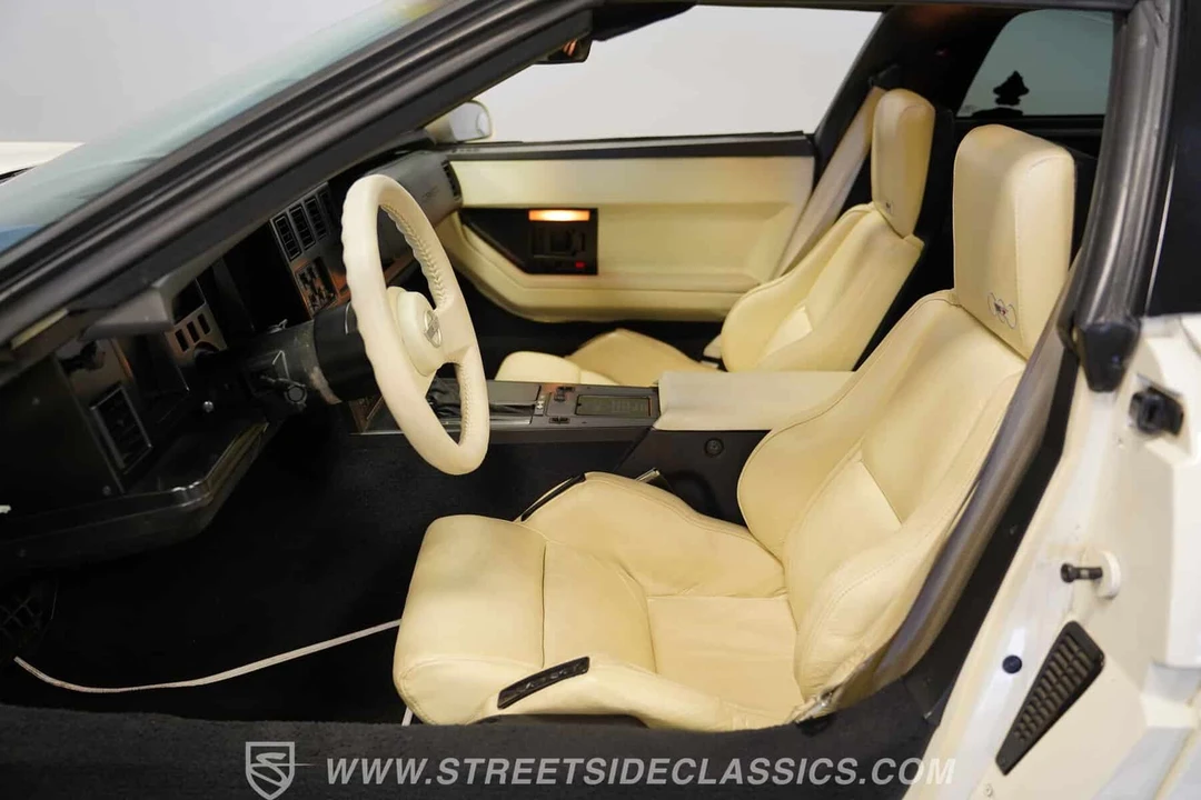 1988 Chevrolet Corvette C4 - Image 18 of 26