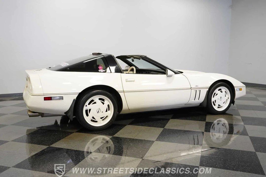 1988 Chevrolet Corvette C4 - Image 9 of 26