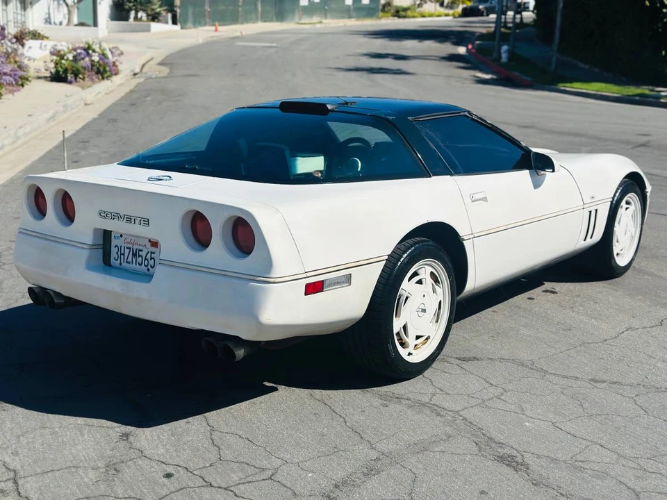 1988 Chevrolet Corvette C4 - Image 7 of 17