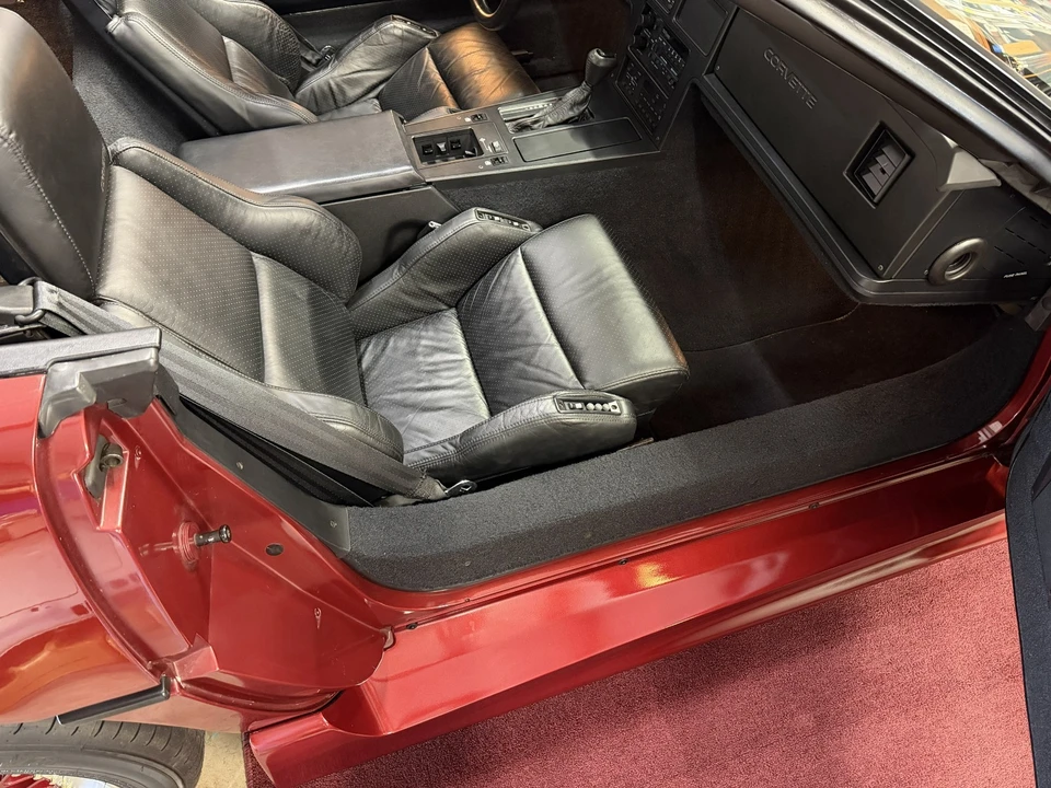 1988 Chevrolet Corvette C4 - Image 13 of 31