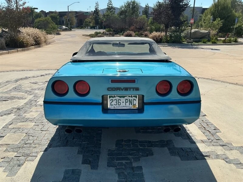 1988 Chevrolet Corvette C4 - Image 16 of 24