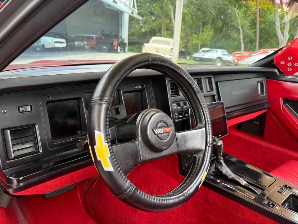 1988 Chevrolet Corvette C4 - Image 25 of 31