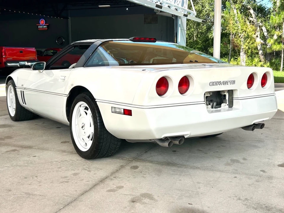 1988 Chevrolet Corvette C4 - Image 9 of 12