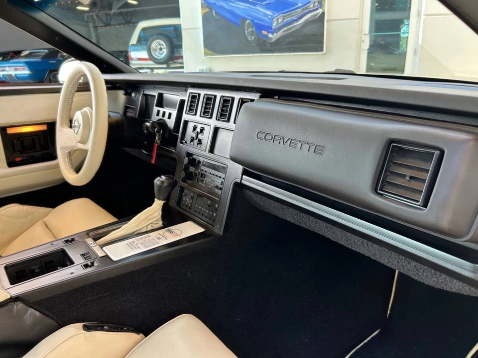 1988 Chevrolet Corvette C4 - Image 30 of 31