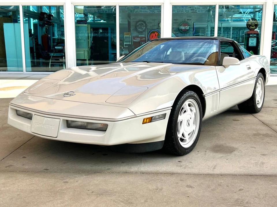 1988 Chevrolet Corvette C4 - Image 11 of 21