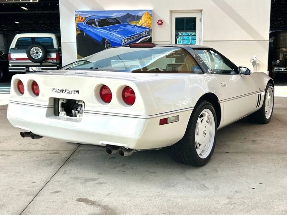 1988 Chevrolet Corvette C4 - Image 6 of 12