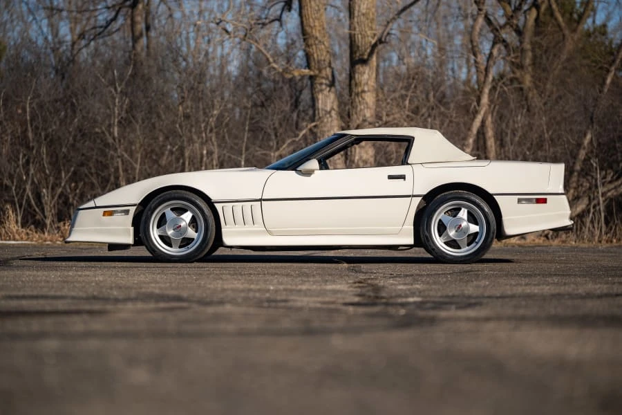 1988 Chevrolet Corvette C4 - Image 2 of 31