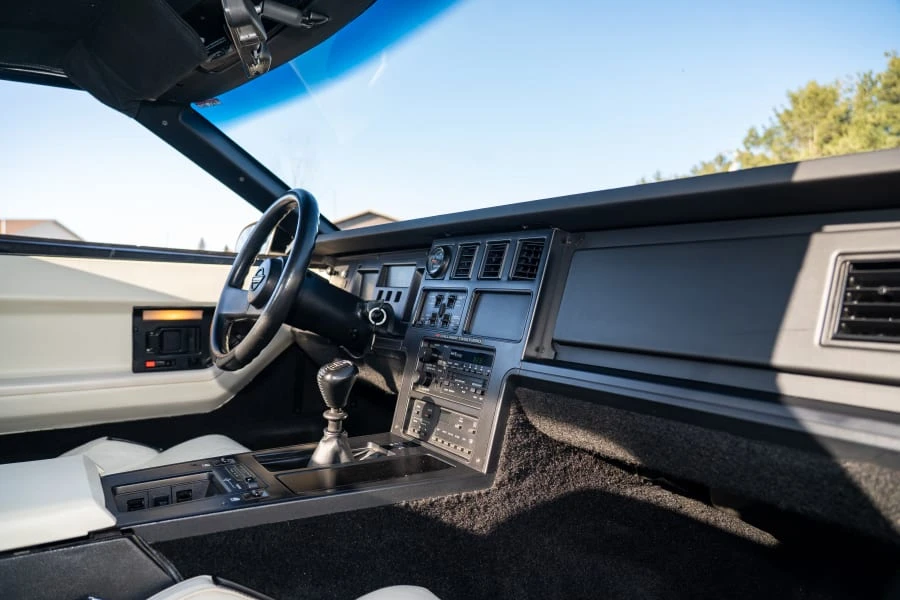 1988 Chevrolet Corvette C4 - Image 18 of 31