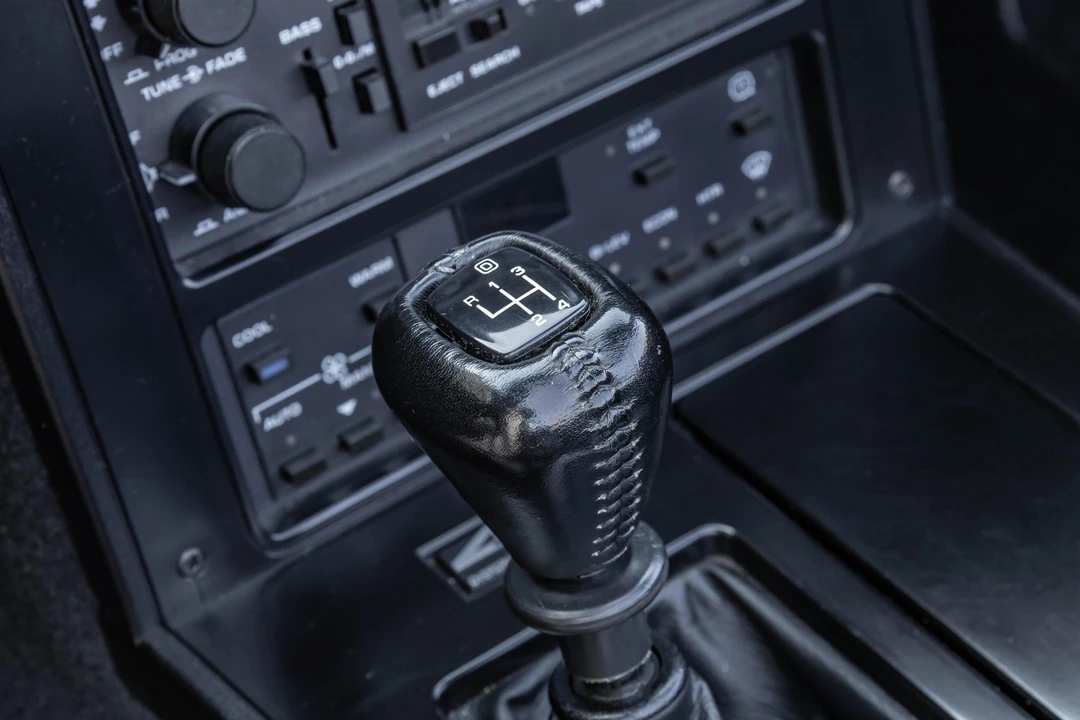 1988 Chevrolet Corvette C4 - Image 30 of 31