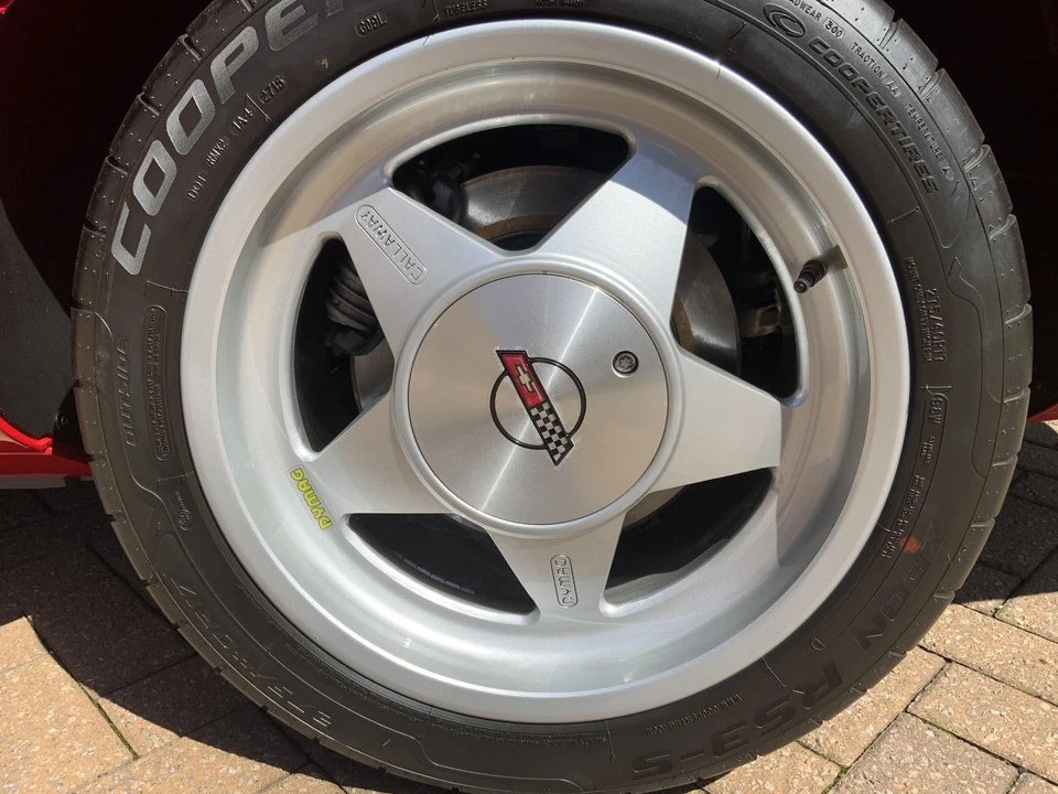 1988 Chevrolet Corvette C4 - Image 24 of 31