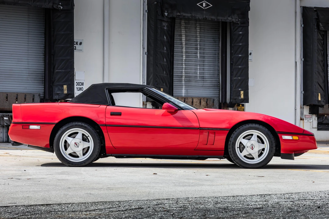 1988 Chevrolet Corvette C4 - Image 13 of 31