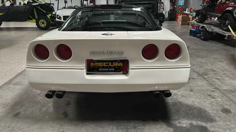 1988 Chevrolet Corvette C4 - Image 3 of 9