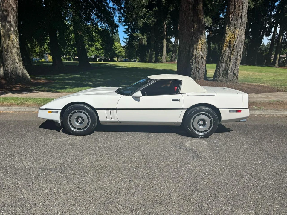 1988 Chevrolet Corvette C4 - Image 2 of 31