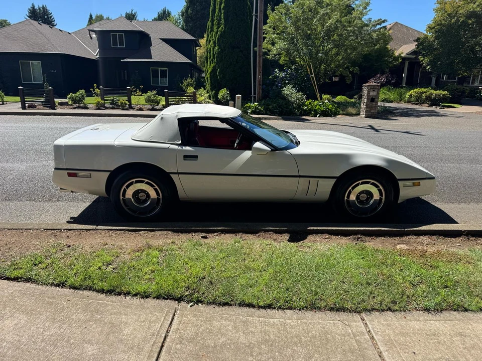 1988 Chevrolet Corvette C4 - Image 6 of 31