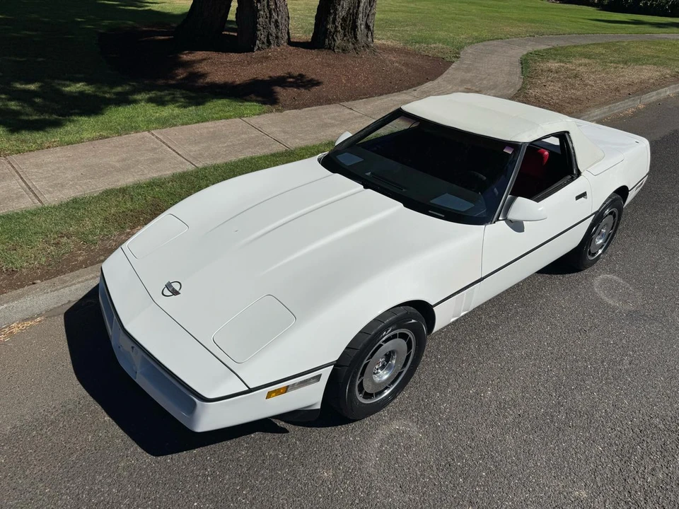 1988 Chevrolet Corvette C4 - Image 9 of 31