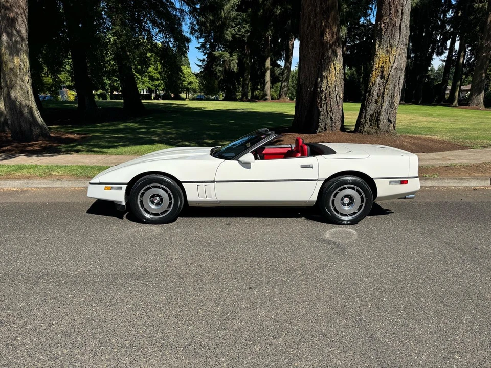1988 Chevrolet Corvette C4 - Image 11 of 31