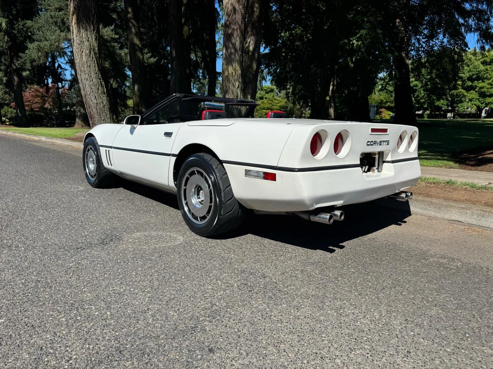 1988 Chevrolet Corvette C4 - Image 12 of 31