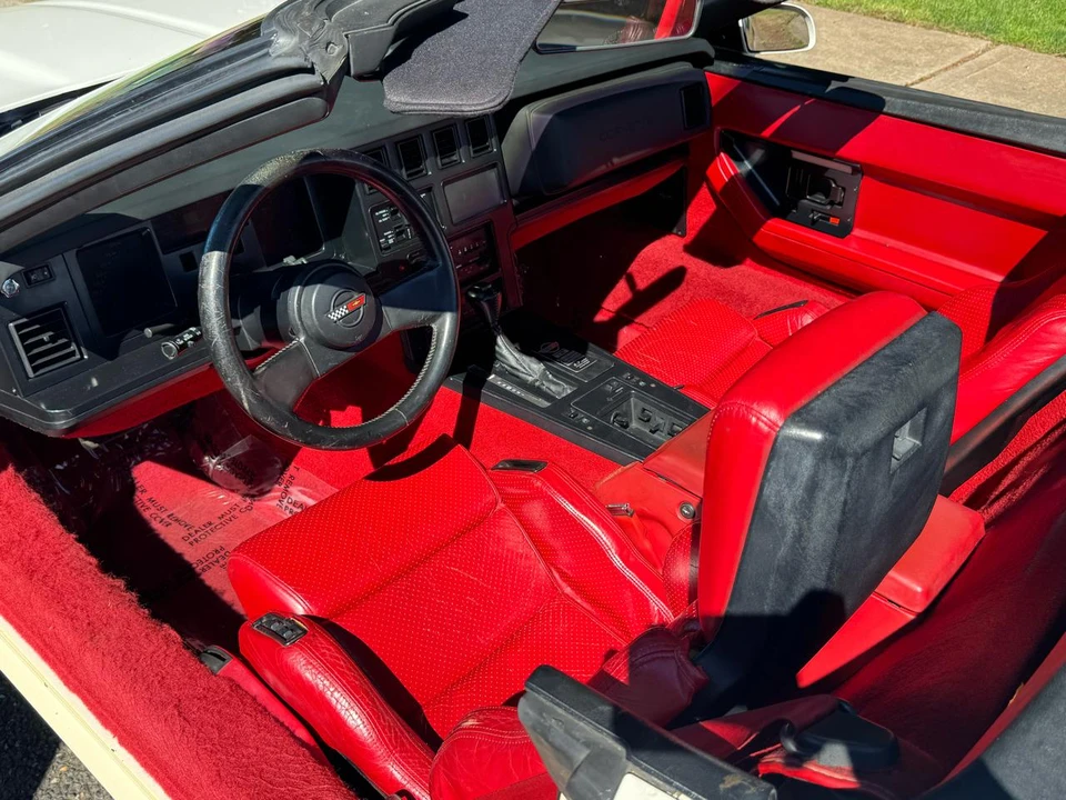 1988 Chevrolet Corvette C4 - Image 19 of 31