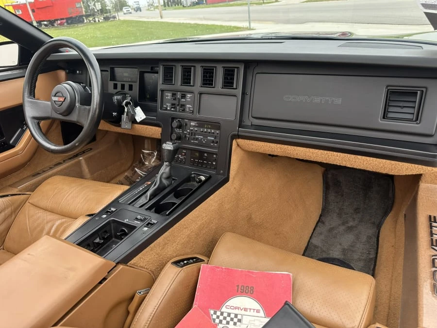 1988 Chevrolet Corvette C4 - Image 15 of 18