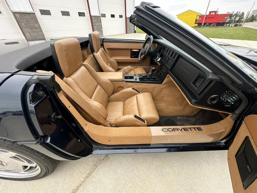 1988 Chevrolet Corvette C4 - Image 13 of 18