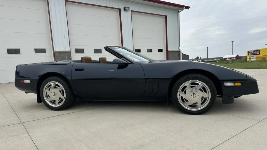 1988 Chevrolet Corvette C4 - Image 8 of 18