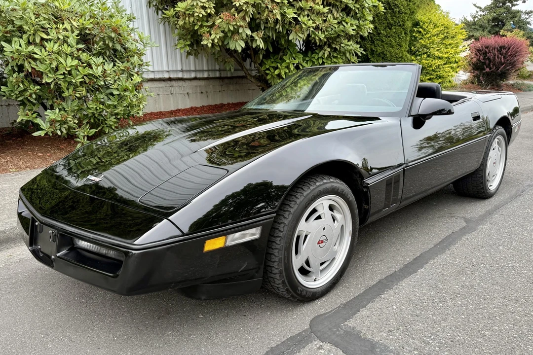 1988 Chevrolet Corvette C4 - Image 1 of 31