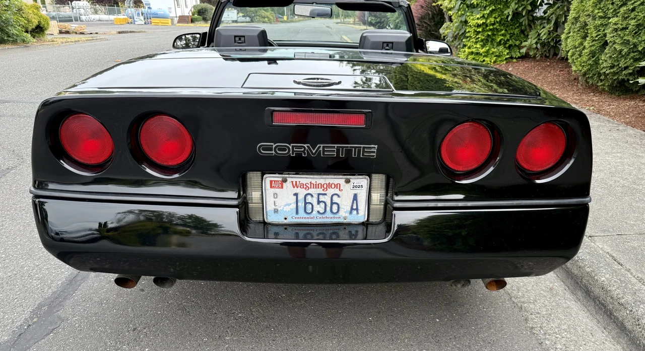 1988 Chevrolet Corvette C4 - Image 24 of 31