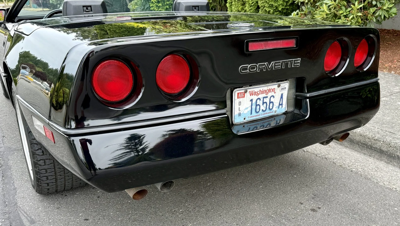 1988 Chevrolet Corvette C4 - Image 23 of 31