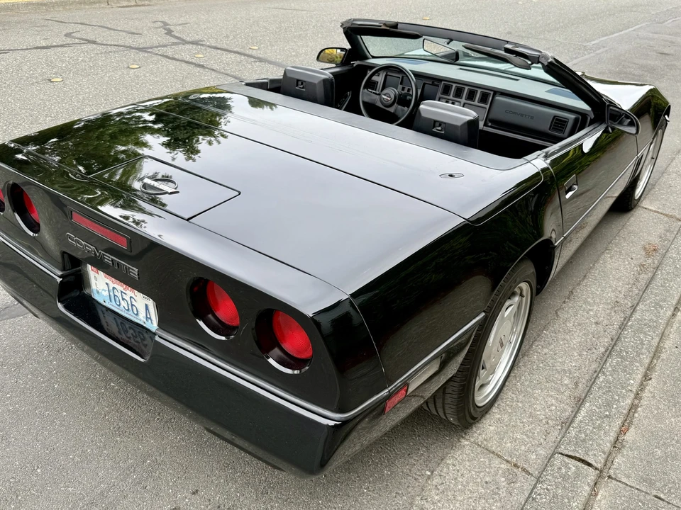 1988 Chevrolet Corvette C4 - Image 15 of 31