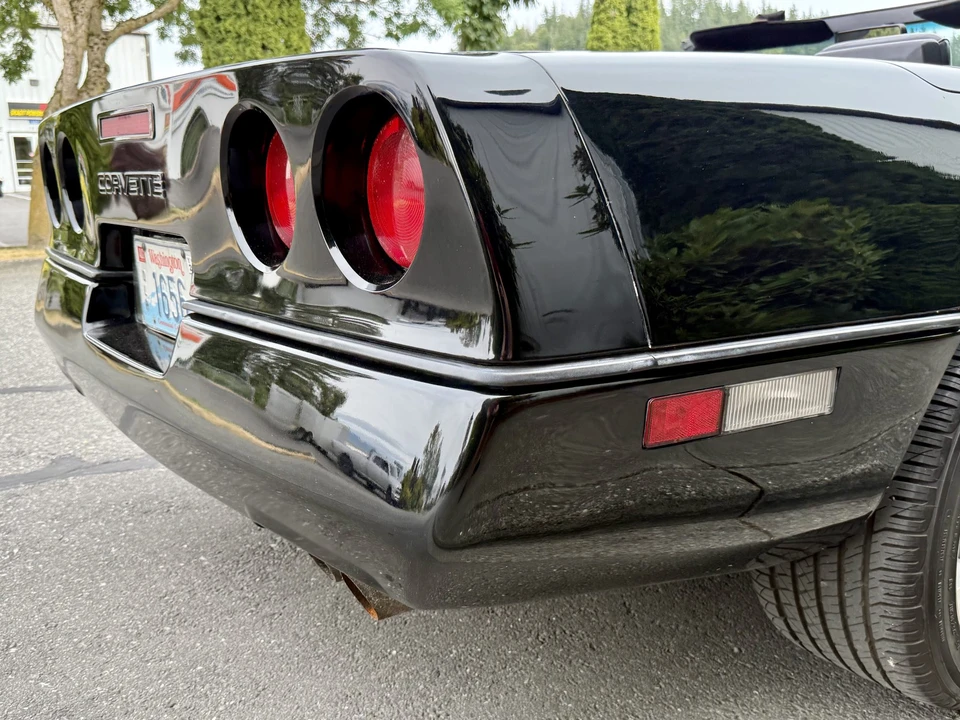 1988 Chevrolet Corvette C4 - Image 26 of 31