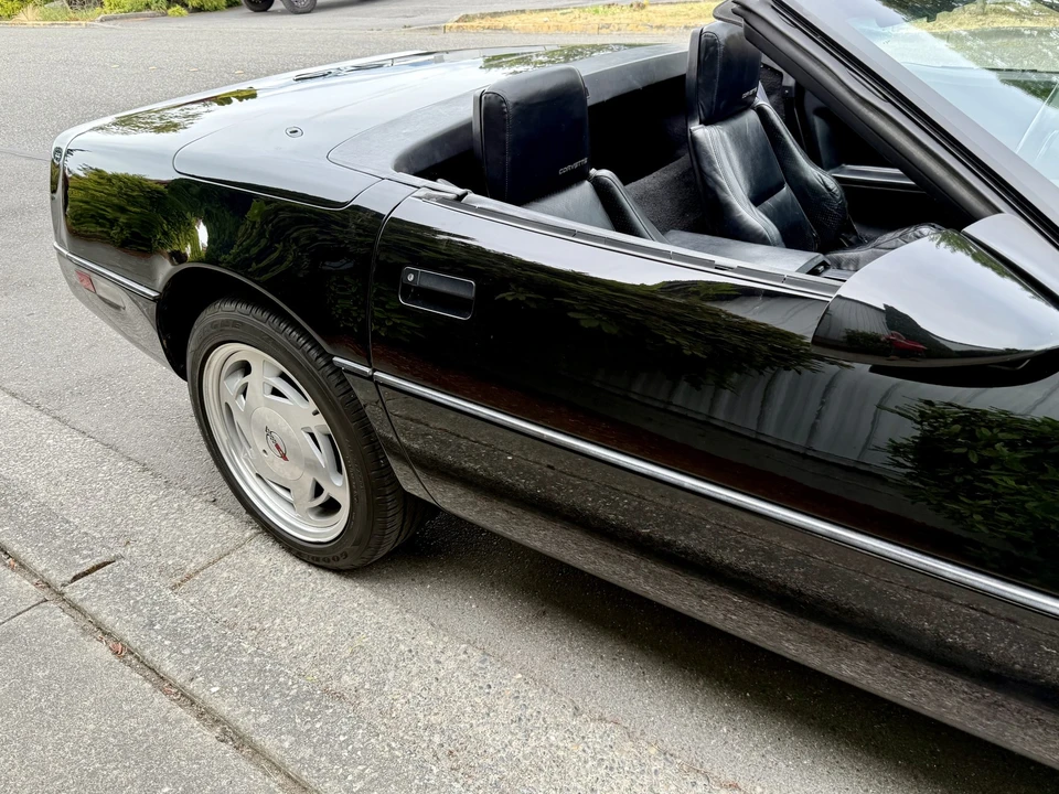 1988 Chevrolet Corvette C4 - Image 16 of 31