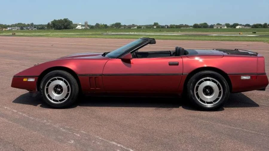 1988 Chevrolet Corvette C4 - Image 19 of 31