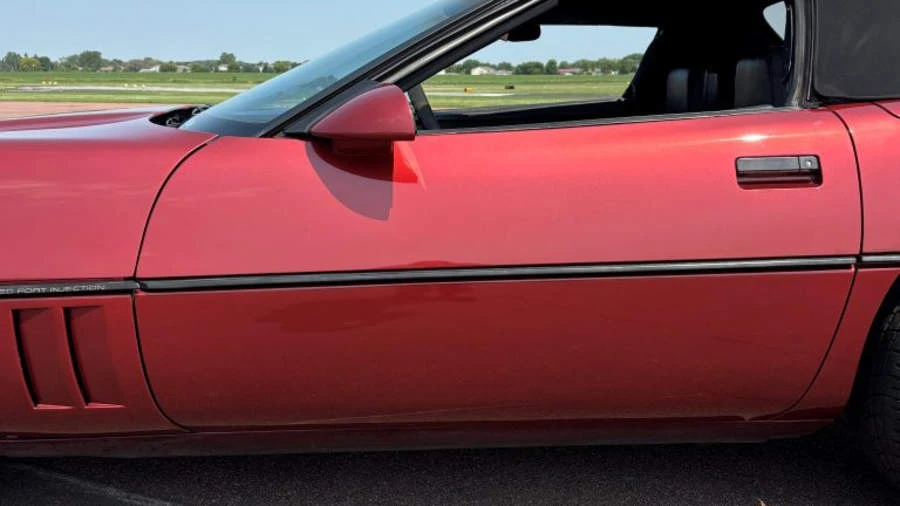 1988 Chevrolet Corvette C4 - Image 16 of 31
