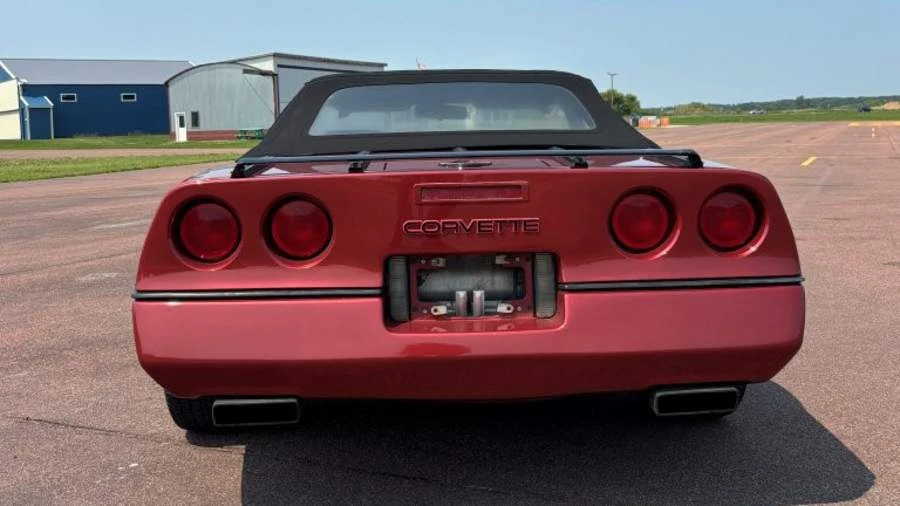 1988 Chevrolet Corvette C4 - Image 12 of 31