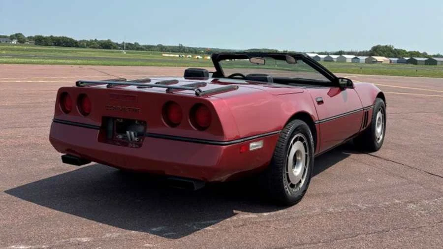 1988 Chevrolet Corvette C4 - Image 3 of 31
