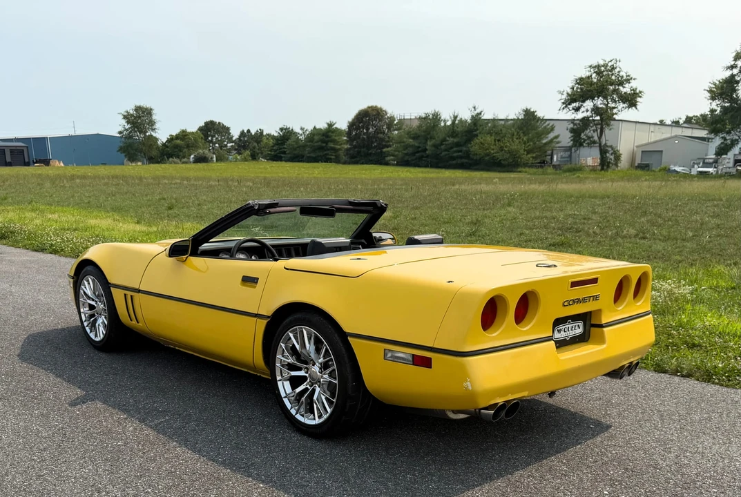 1988 Chevrolet Corvette C4 - Image 29 of 31