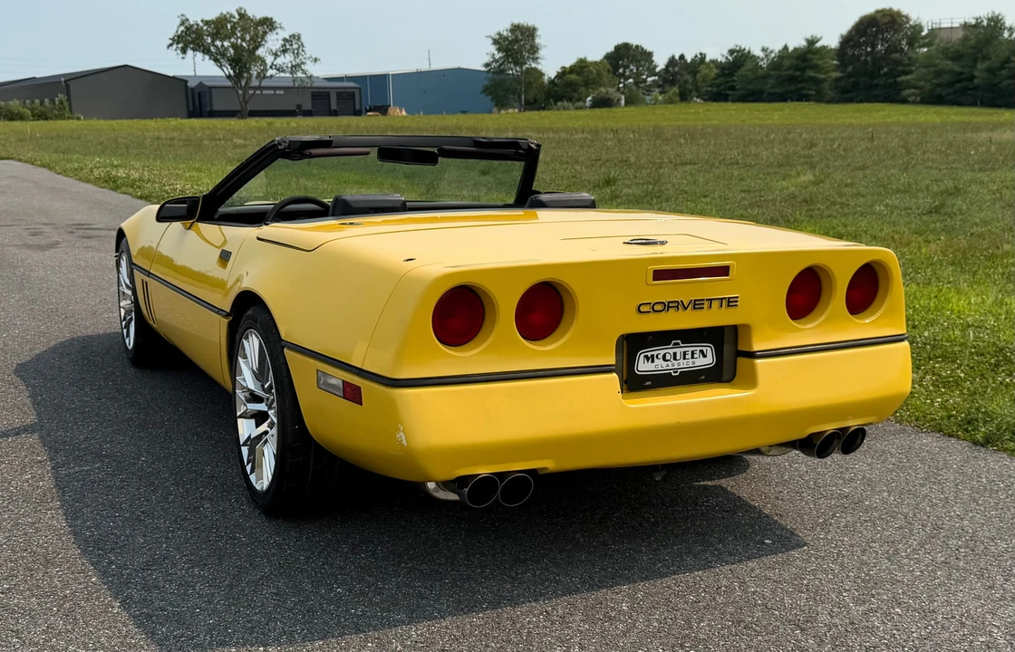 1988 Chevrolet Corvette C4 - Image 28 of 31