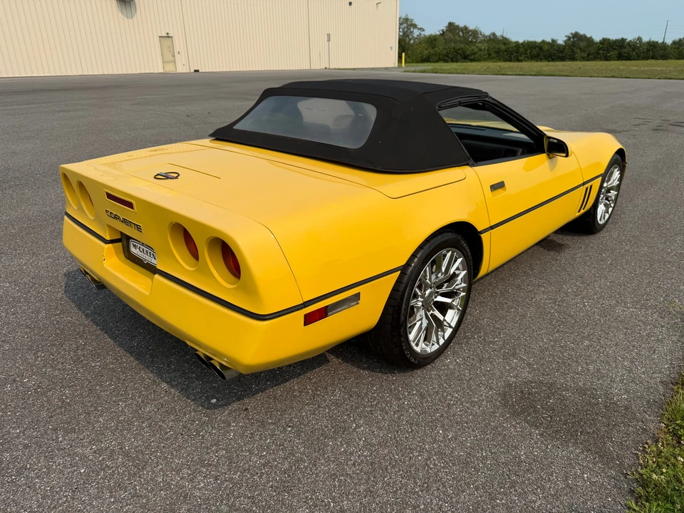 1988 Chevrolet Corvette C4 - Image 22 of 31
