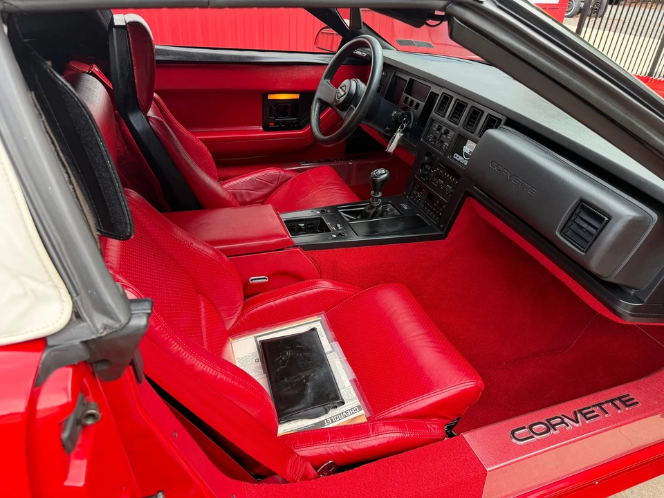 1988 Chevrolet Corvette C4 - Image 13 of 18